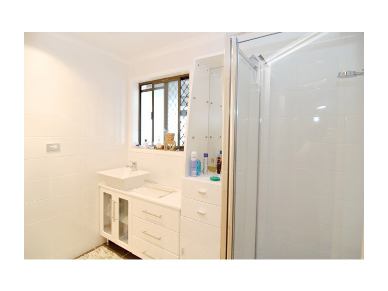 118 Estramina Road, Regents Park QLD 4118