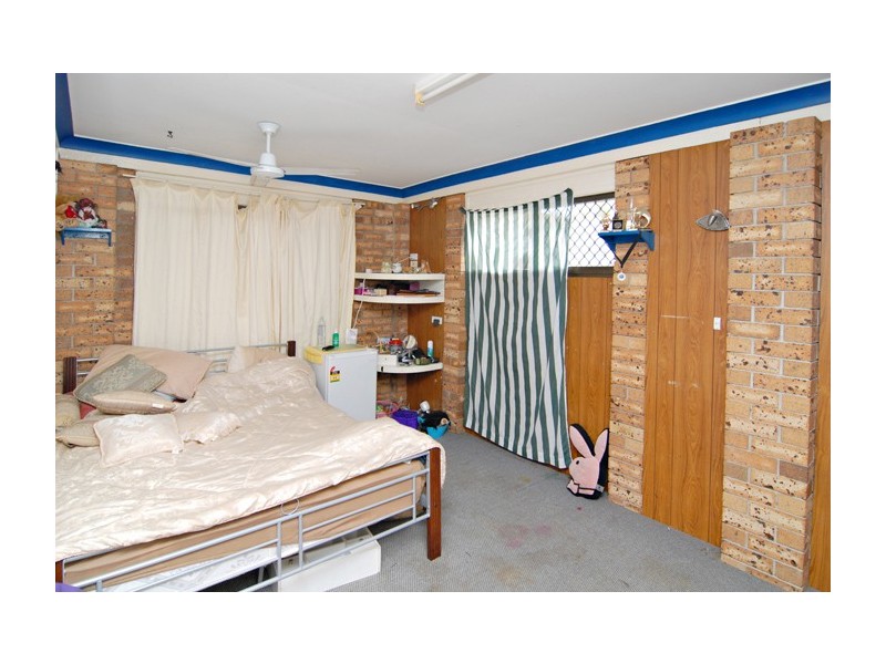 6 Cresthill Avenue, Regents Park QLD 4118