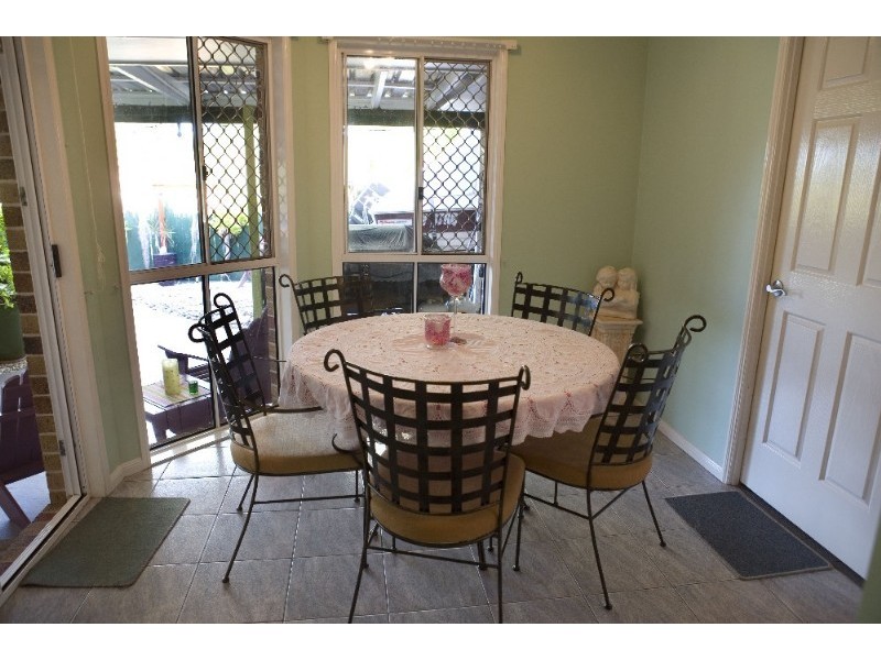 10 Acorus Court, Regents Park QLD 4118