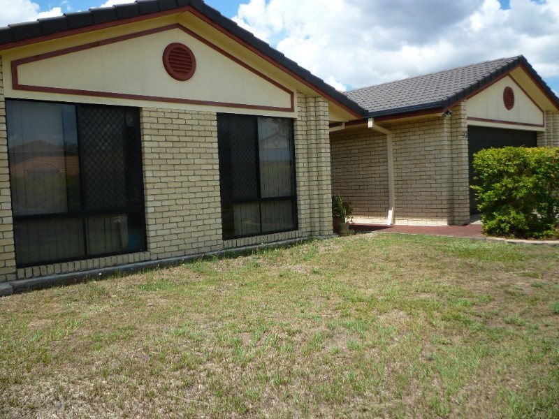92 Daintree Drive, Parkinson QLD 4115