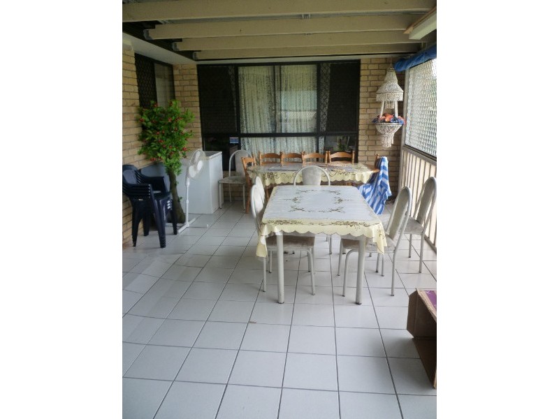 16 Lake Cooloola Court, Logan Reserve QLD 4133