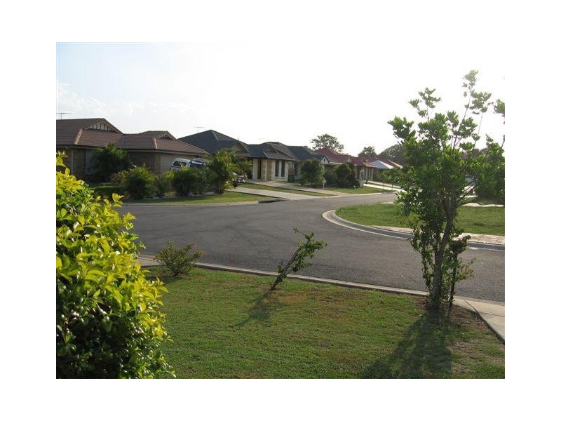 16 Lake Cooloola Court, Logan Reserve QLD 4133