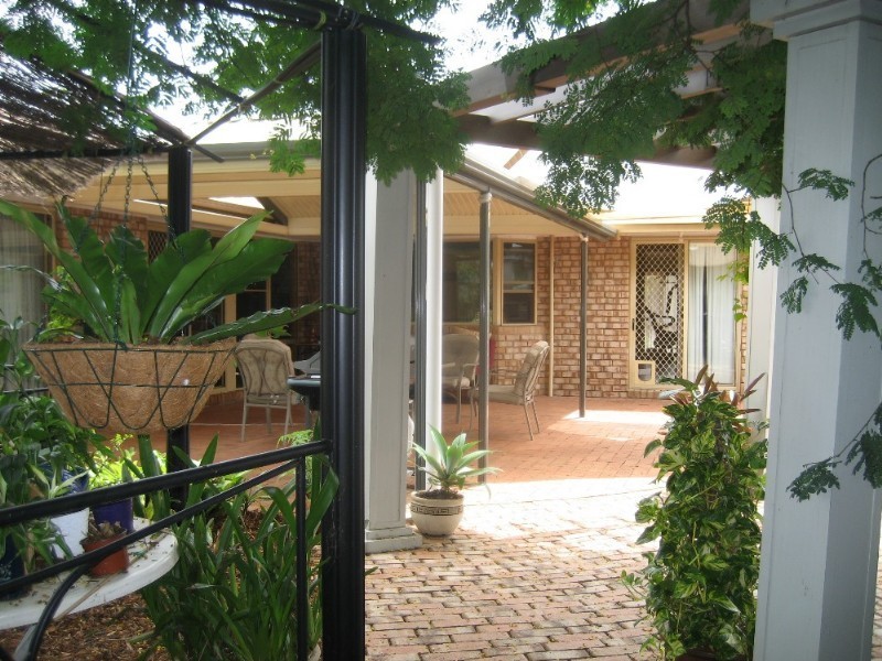 117 Castile Crescent, Edens Landing QLD 4207