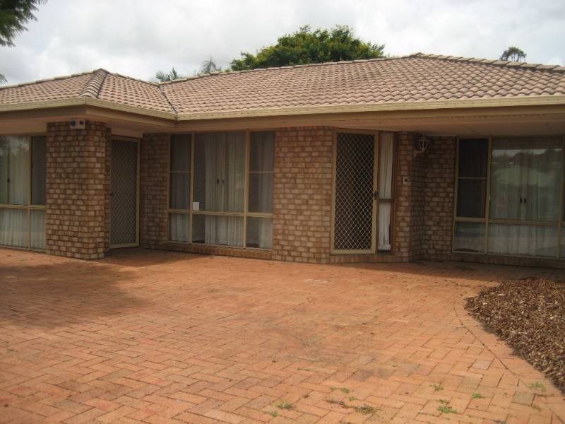 117 Castile Crescent, Edens Landing QLD 4207