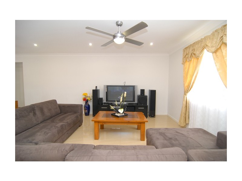61 Alvine Drive, Eagleby QLD 4207