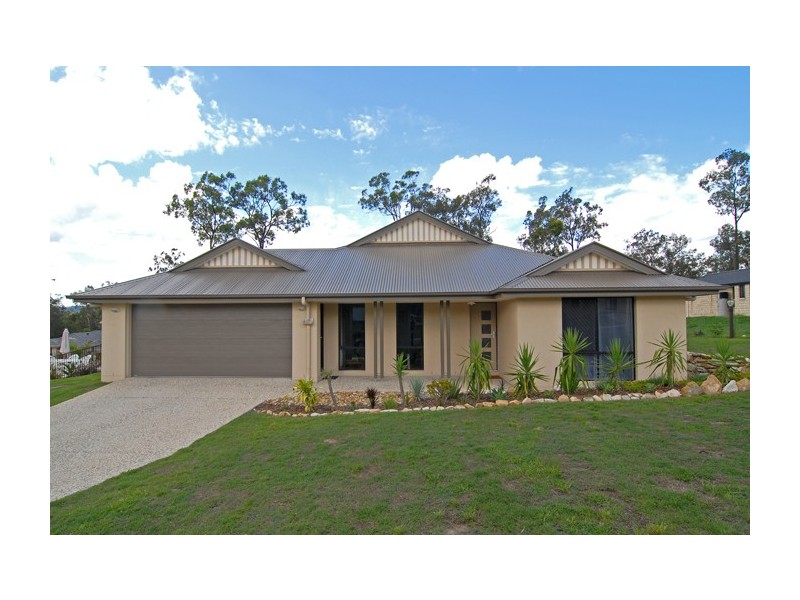 19-21 Pole Crescent, New Beith QLD 4124