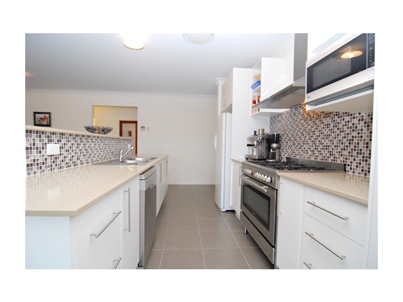 19-21 Pole Crescent, New Beith QLD 4124