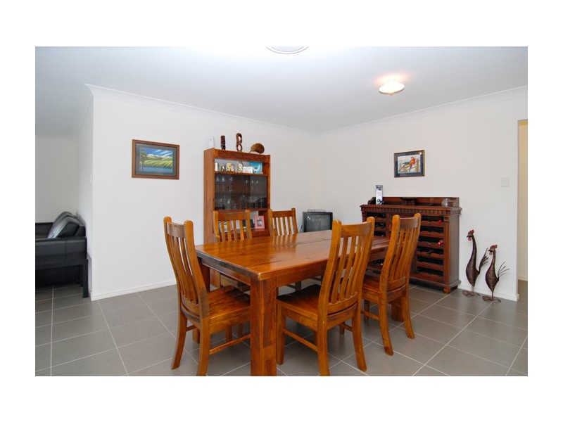 19-21 Pole Crescent, New Beith QLD 4124