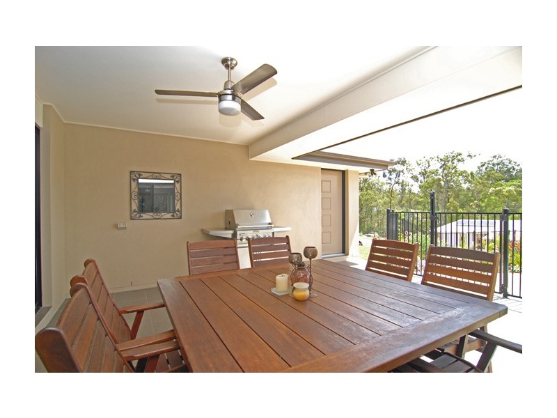 19-21 Pole Crescent, New Beith QLD 4124