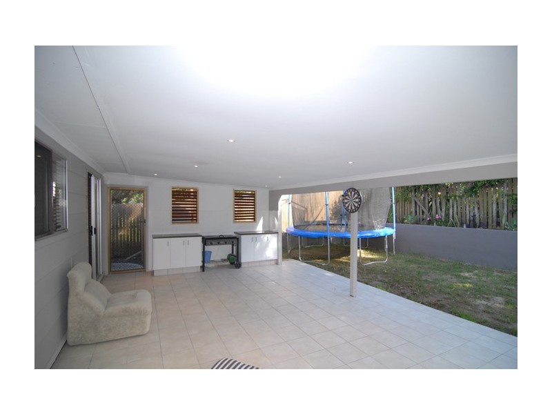 16 Michael Street, Slacks Creek QLD 4127