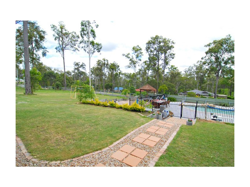 1 Grapple Close, New Beith QLD 4124