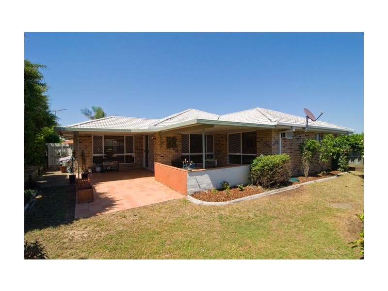 4 Vista Court, Regents Park QLD 4118
