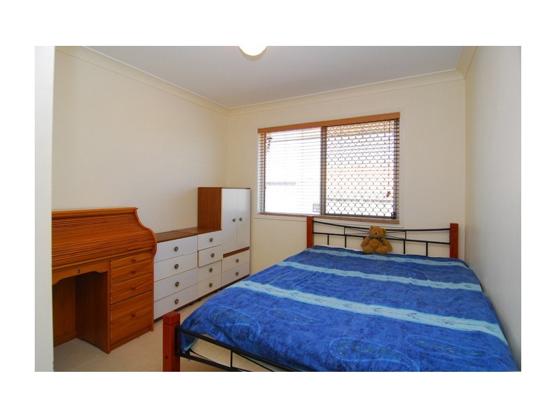 4 Vista Court, Regents Park QLD 4118