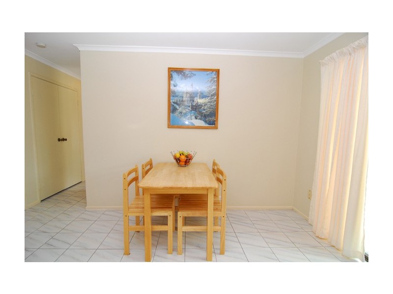 10 Aspen Court, Regents Park QLD 4118