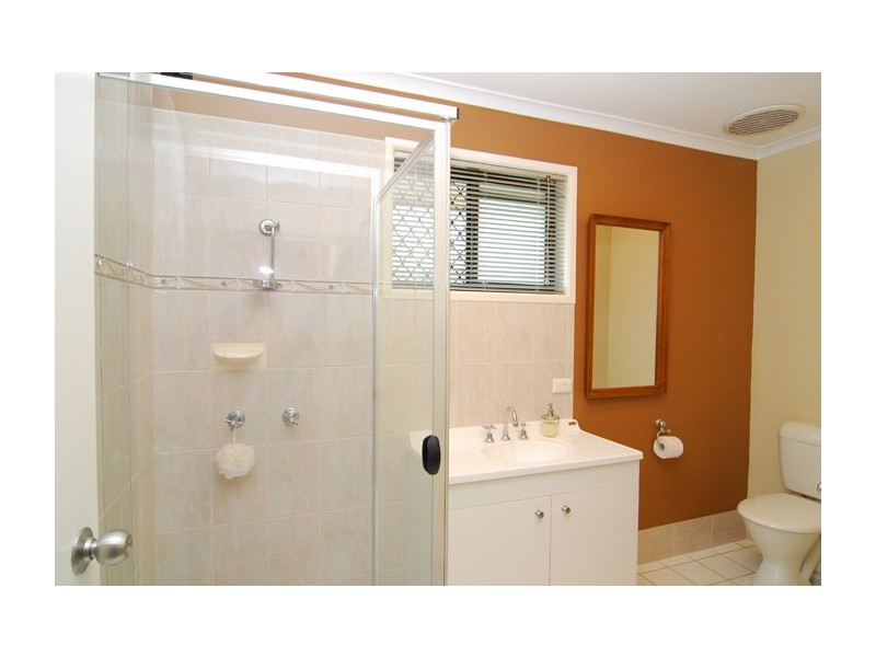 10 Aspen Court, Regents Park QLD 4118