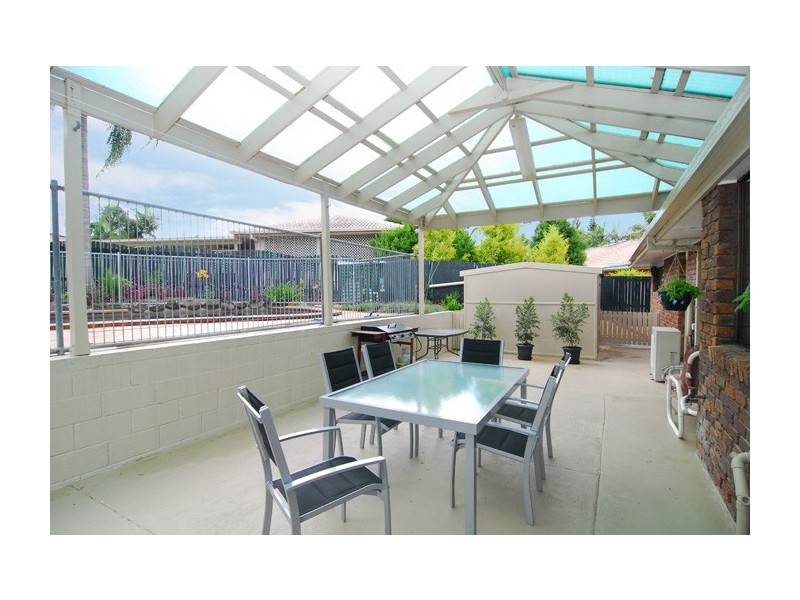 10 Aspen Court, Regents Park QLD 4118