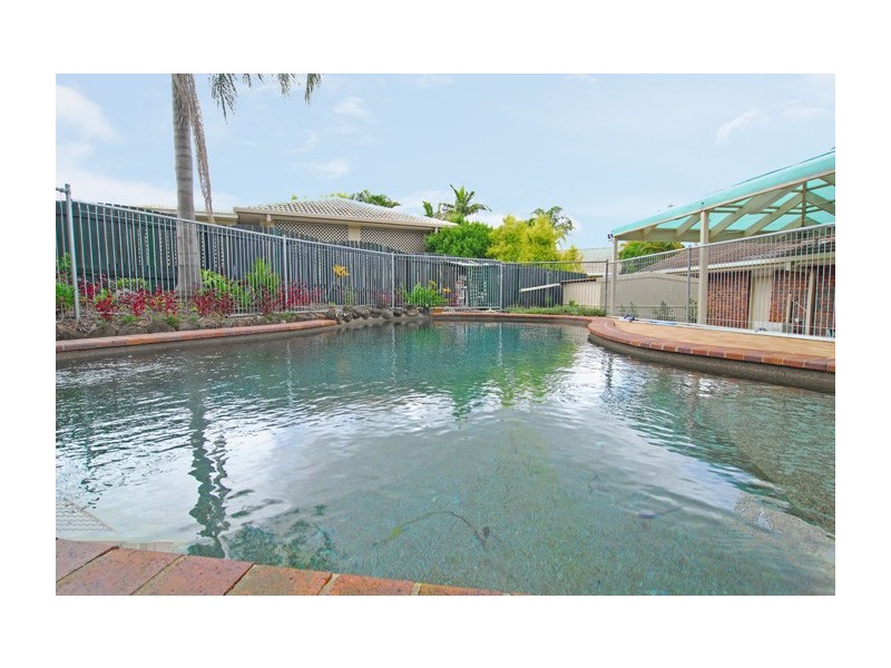 10 Aspen Court, Regents Park QLD 4118