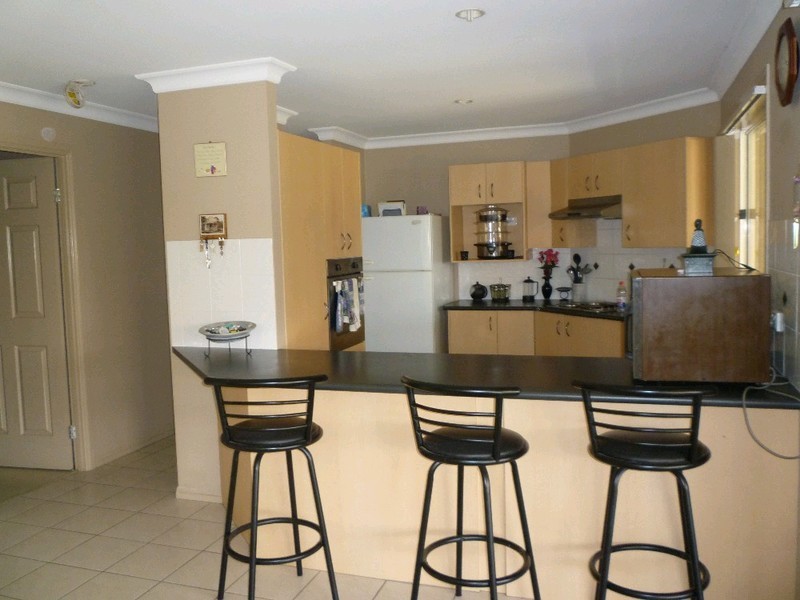 38 Lakeview Drive, Logan Reserve QLD 4133