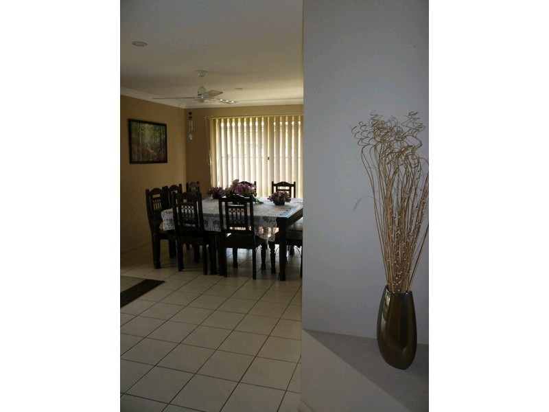 38 Lakeview Drive, Logan Reserve QLD 4133