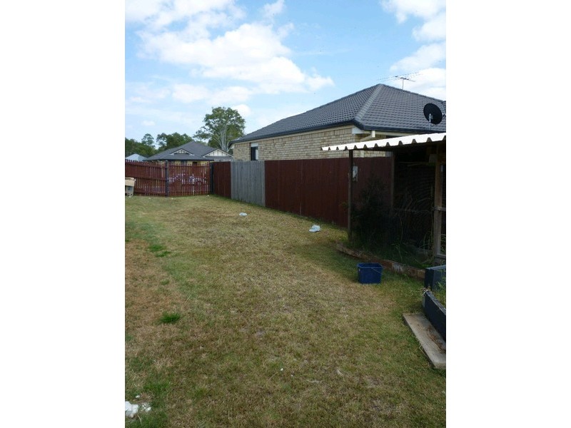38 Lakeview Drive, Logan Reserve QLD 4133