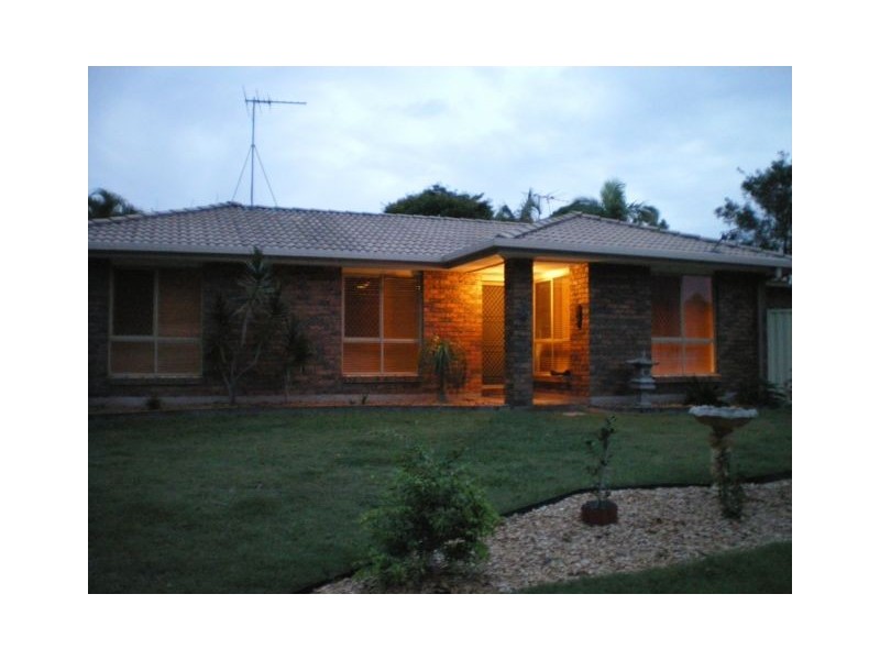 13 Acorus Court, Regents Park QLD 4118