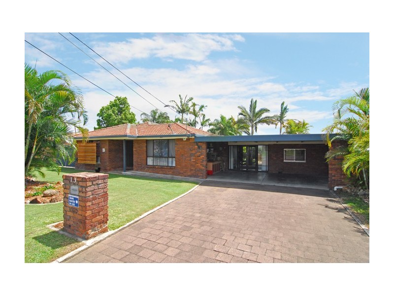 13 Newburn St, Hillcrest QLD 4118