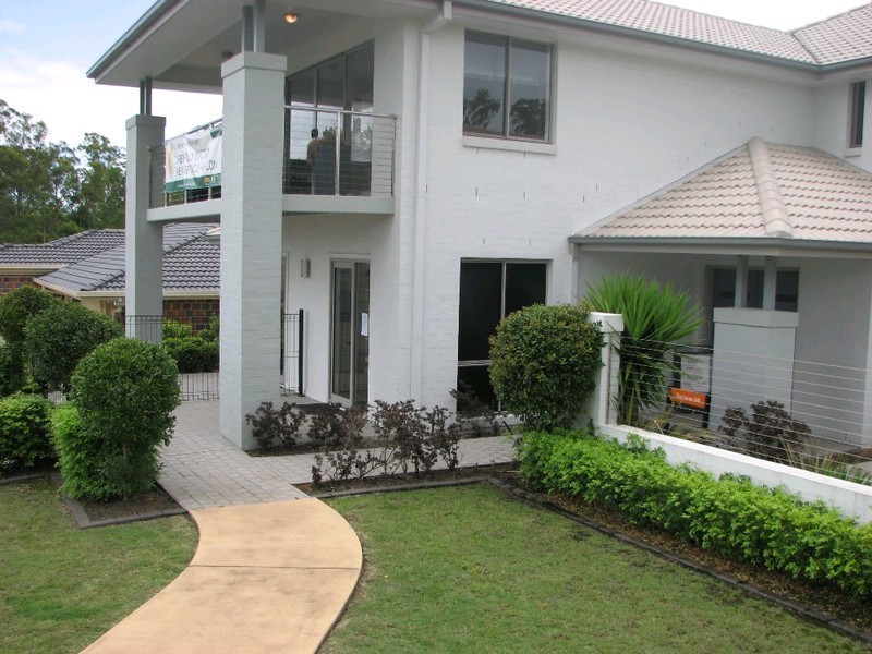 10 Hunter Close, Calamvale QLD 4116