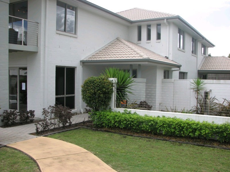10 Hunter Close, Calamvale QLD 4116