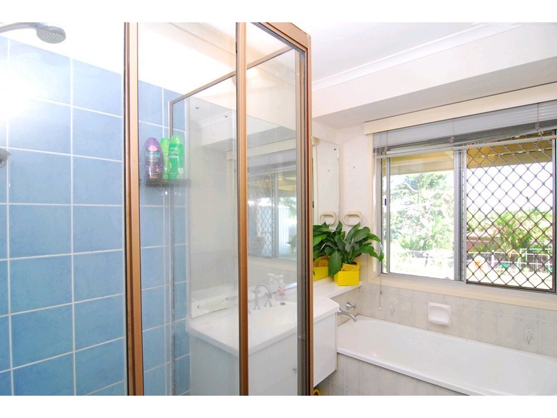 9 Algol Street, Regents Park QLD 4118