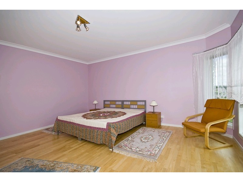 8 Sir Tristram Court, Jimboomba QLD 4280