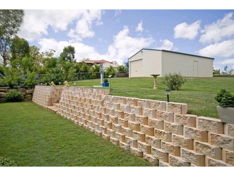 8 Sir Tristram Court, Jimboomba QLD 4280