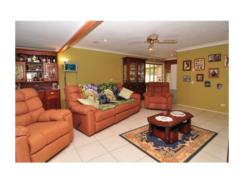 2 Dornock Drive, Boronia Heights QLD 4124