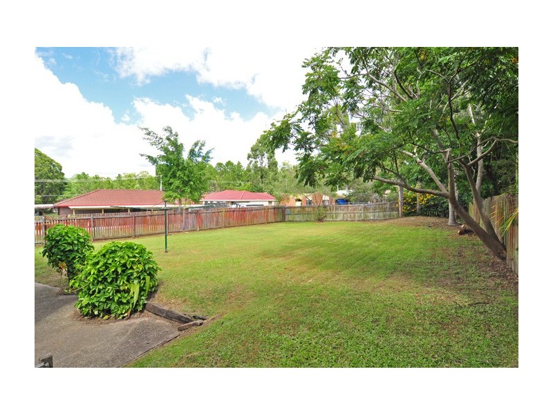 37 Enford Street, Hillcrest QLD 4118
