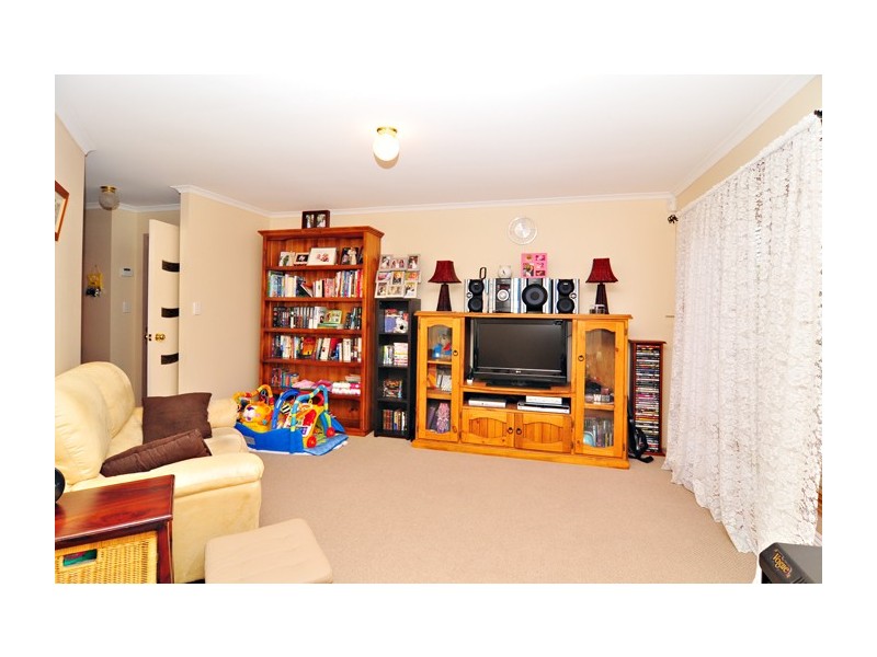 51 Federation Drive, Hillcrest QLD 4118