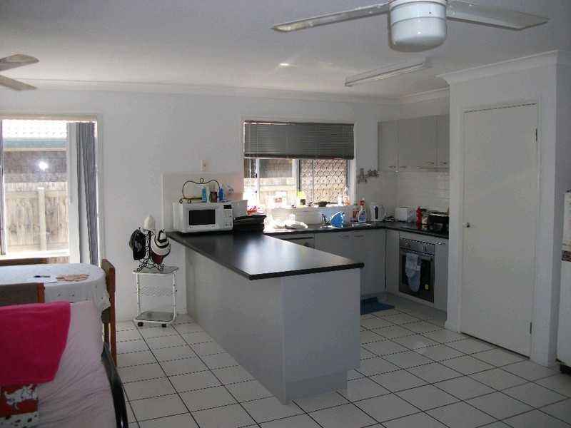 11 Lake Borumba Drive, Logan Reserve QLD 4133