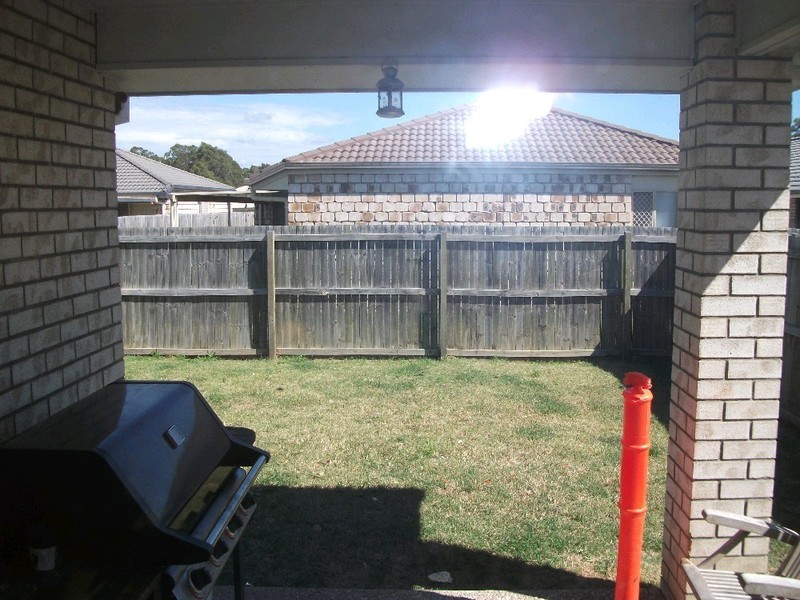 11 Lake Borumba Drive, Logan Reserve QLD 4133