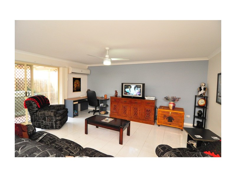 27 Gippsland Place, Calamvale QLD 4116