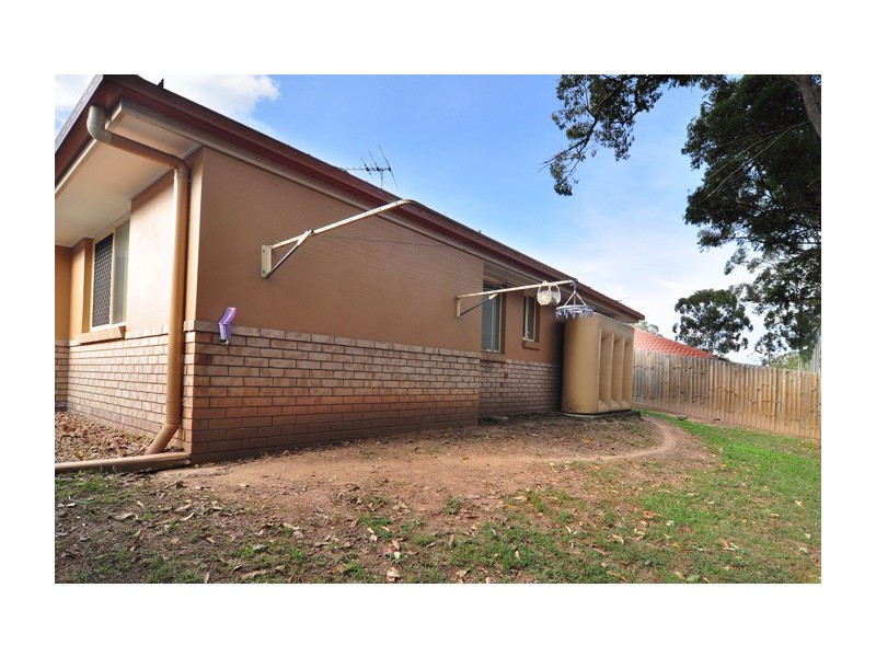 27 Gippsland Place, Calamvale QLD 4116