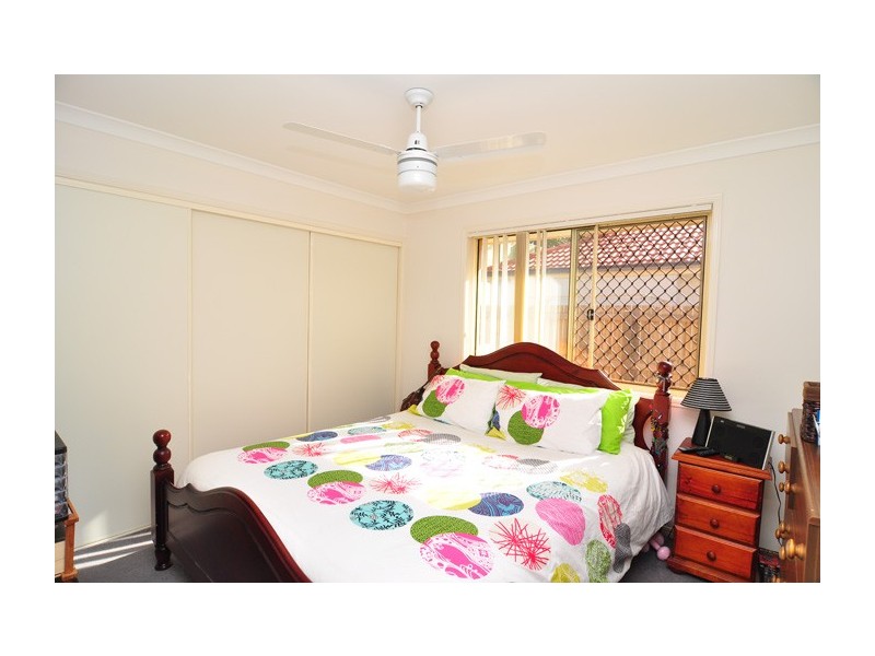 27 Gippsland Place, Calamvale QLD 4116