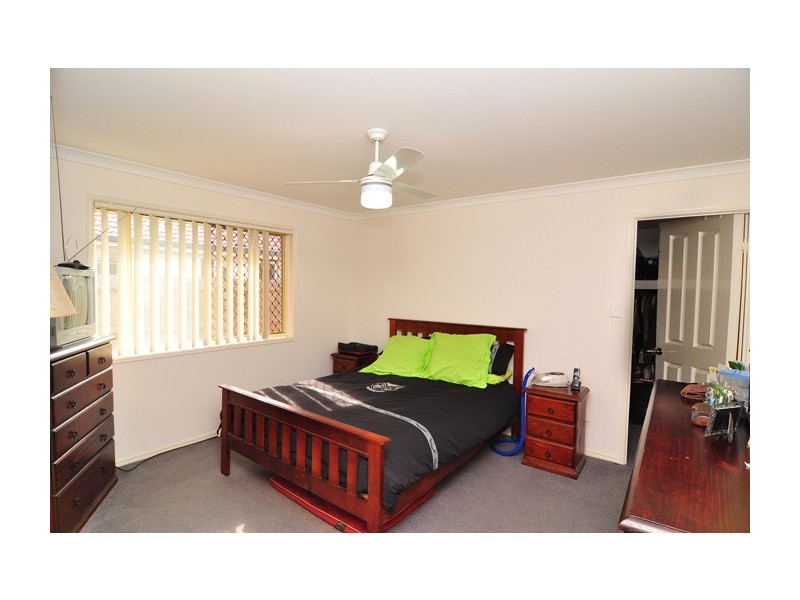 27 Gippsland Place, Calamvale QLD 4116