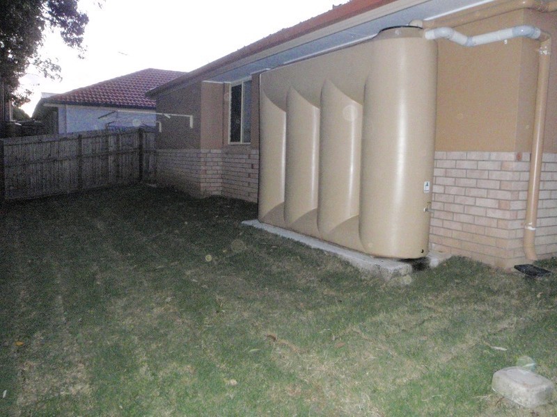 27 Gippsland Place, Calamvale QLD 4116