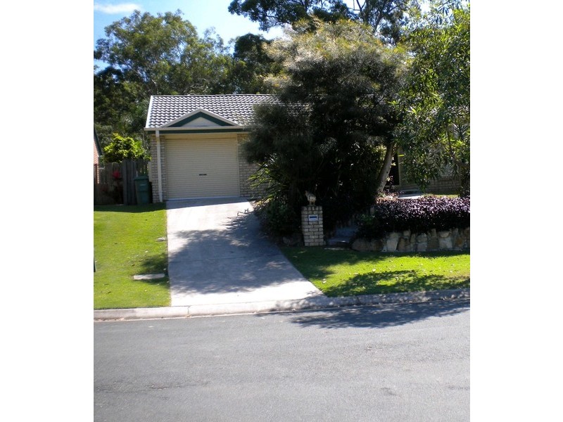 8 Isaac Court, Hillcrest QLD 4118