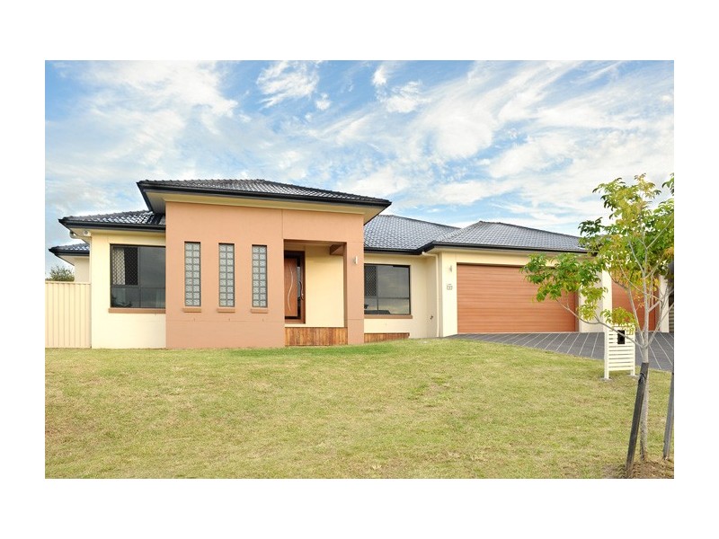 8 May Street, Parkinson QLD 4115