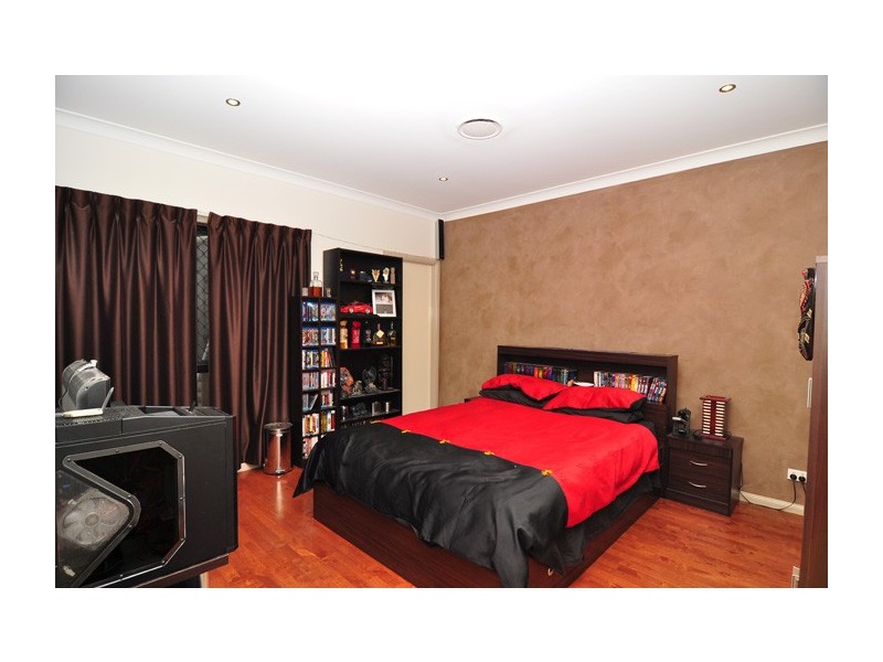 8 May Street, Parkinson QLD 4115