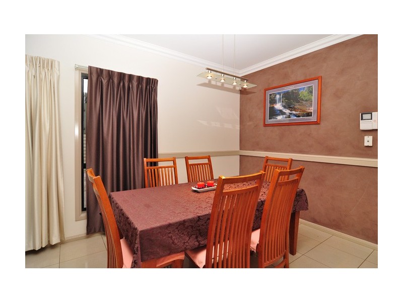 8 May Street, Parkinson QLD 4115