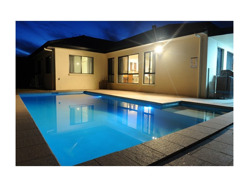 8 May Street, Parkinson QLD 4115