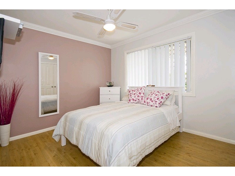 6 Matson Avenue, Regents Park QLD 4118