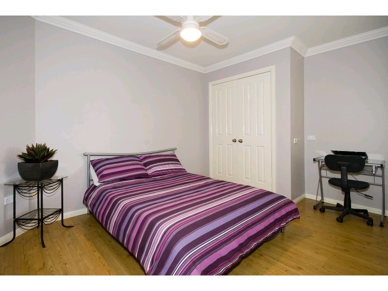 6 Matson Avenue, Regents Park QLD 4118