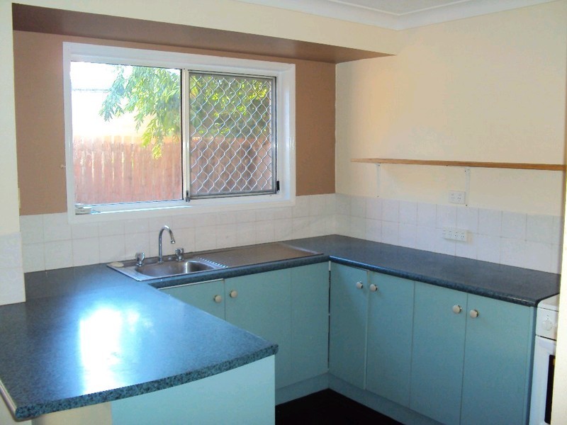 2/7 Sussex Street, Browns Plains QLD 4118