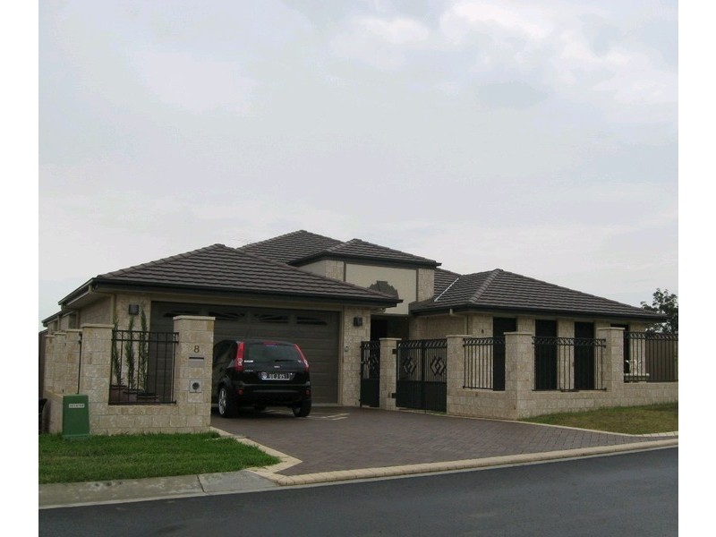 8 William Close, Doolandella QLD 4077